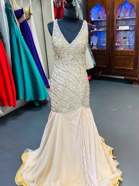 Beaded V-Neck Ivory Prom Dress with Sparkling Embellishment